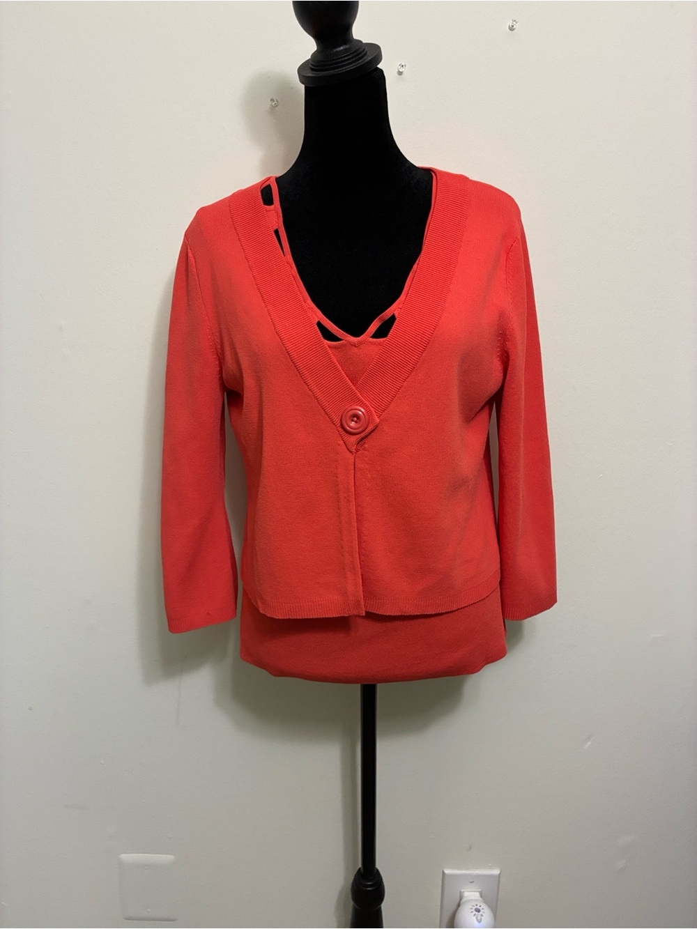 SET Cable & Gauge Coral Layered V-Neck Sweater Cardigan.